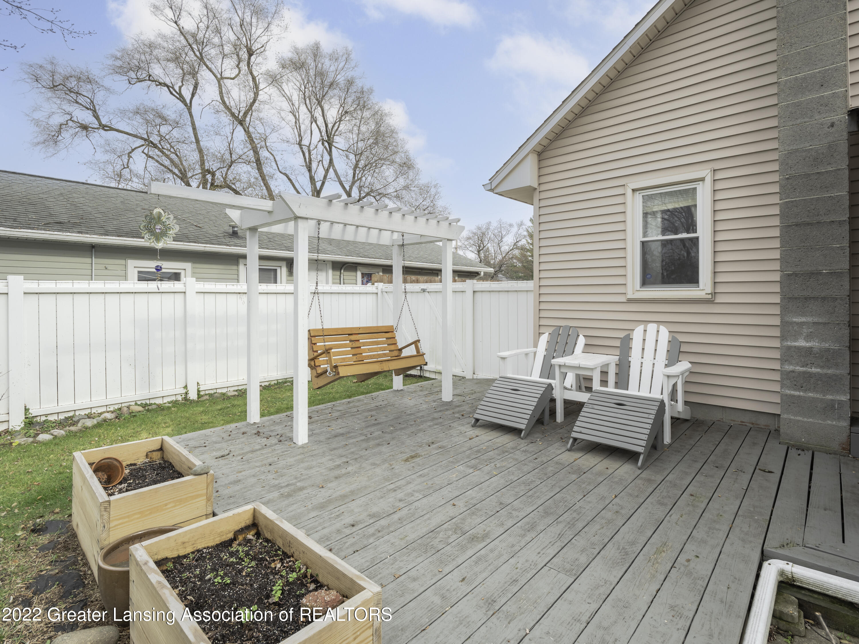 408 Clement Road Lansing, MI 48917 - Photo 19 of 26 408_Clement_Rd_034-HDR-Edit