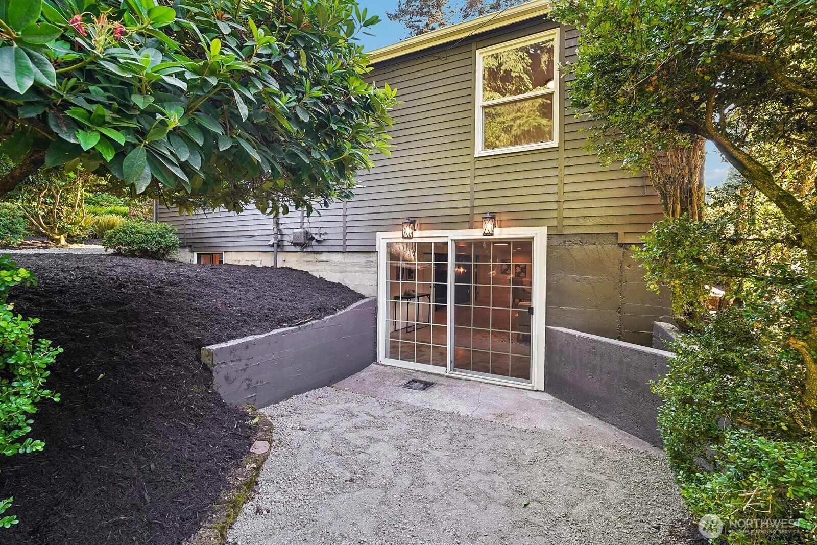 15825 Southeast 116th Street Renton, WA 98059 - Photo 29 of 38 Gallery Image 29