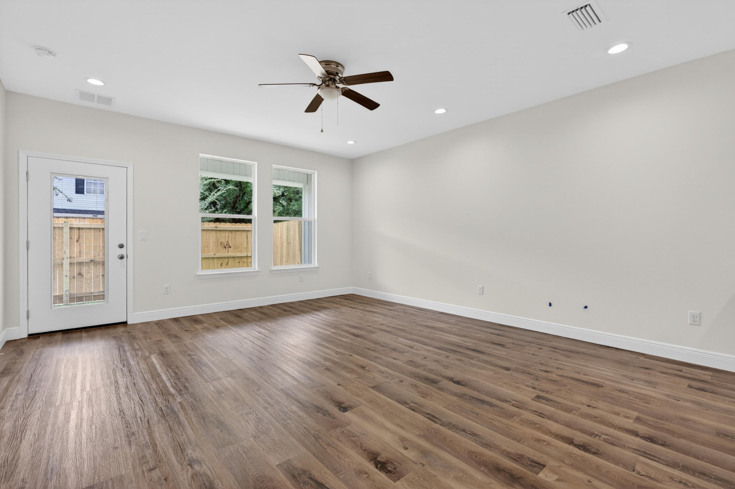 89 Eccles Road Fort Walton Beach, FL 32547 - Photo 25 of 42 023_89a Eccles Road-24