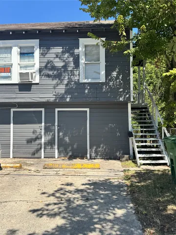 a house view with a outdoor space