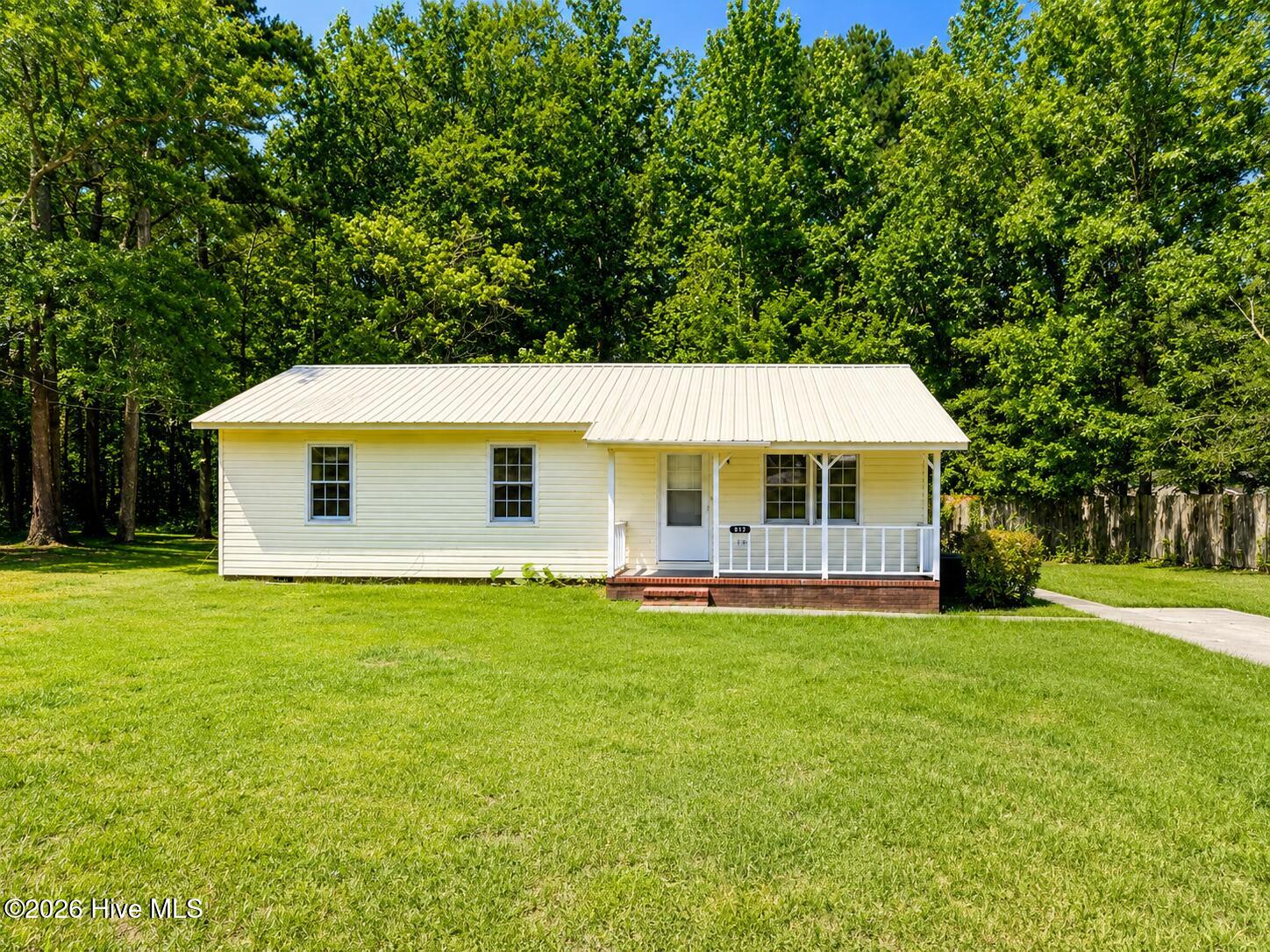 917 Cypress Street Rockingham, NC 28379 - Photo 1 of 15