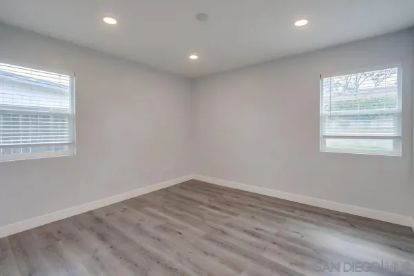 $3,300 | 6375 Thorn Street, San Diego, CA 92115