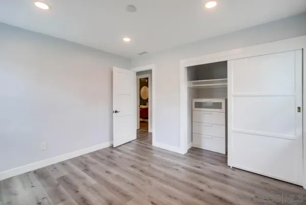 $3,300 | 6375 Thorn Street, San Diego, CA 92115