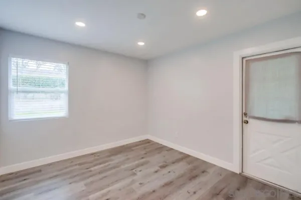 $3,300 | 6375 Thorn Street, San Diego, CA 92115