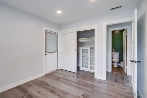 $3,300 | 6375 Thorn Street, San Diego, CA 92115