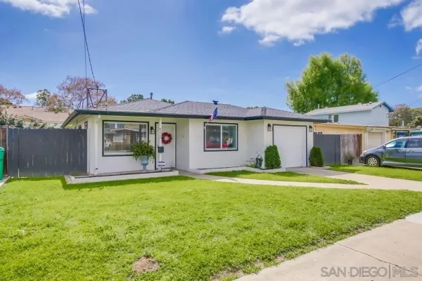 $3,300 | 6375 Thorn Street, San Diego, CA 92115
