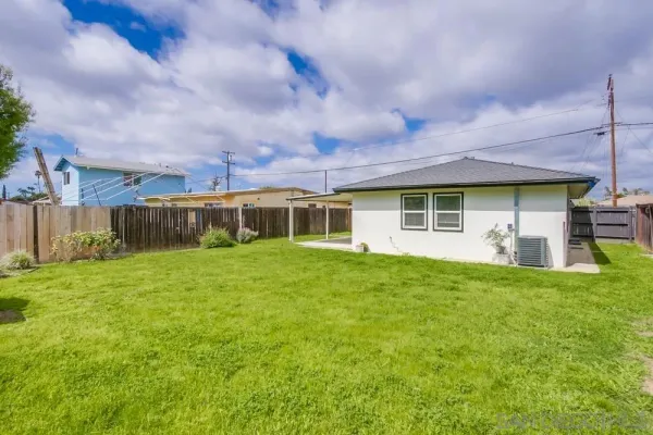 $3,300 | 6375 Thorn Street, San Diego, CA 92115