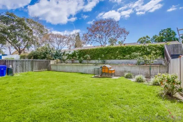 $3,300 | 6375 Thorn Street, San Diego, CA 92115