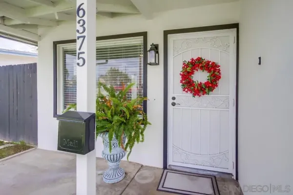$3,300 | 6375 Thorn Street, San Diego, CA 92115