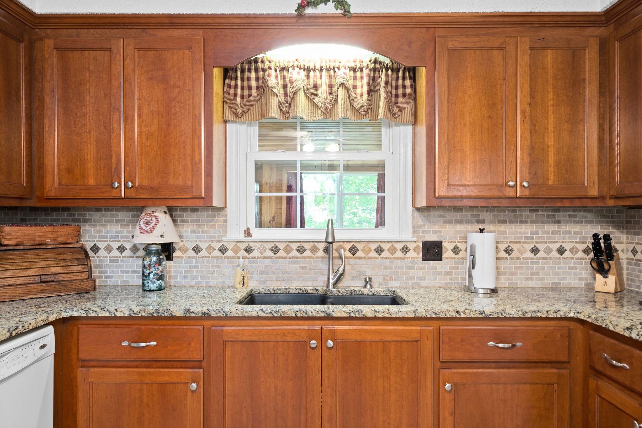 4655 Louise Creek Road Cunningham, TN 37052 - Photo 12 of 70 Gallery Image 12