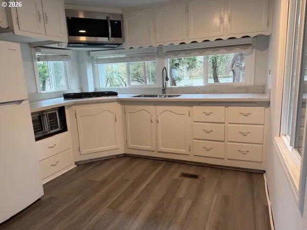 $39,900 | 4531 Franklin Boulevard, Unit 92, Eugene, OR 97403