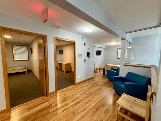 $300,000 | 14401 Pulaski Road, Midlothian, IL 60445