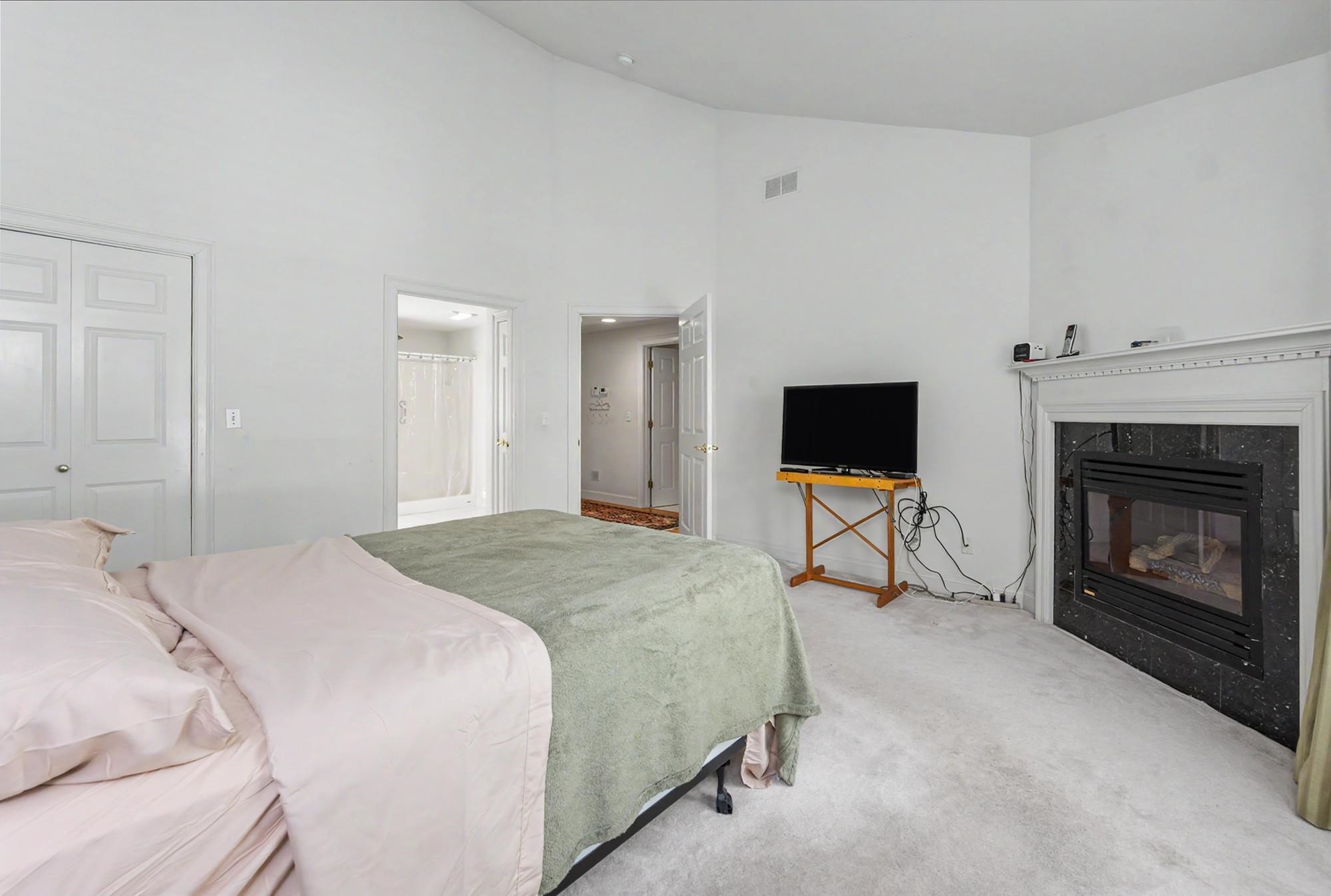 4 Hampton Meadows Hampton, NH 03842 - Photo 25 of 60