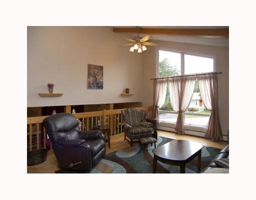 176 Stillwater Road Smithfield, RI 02917 - Photo 8 of 12 Living Room.