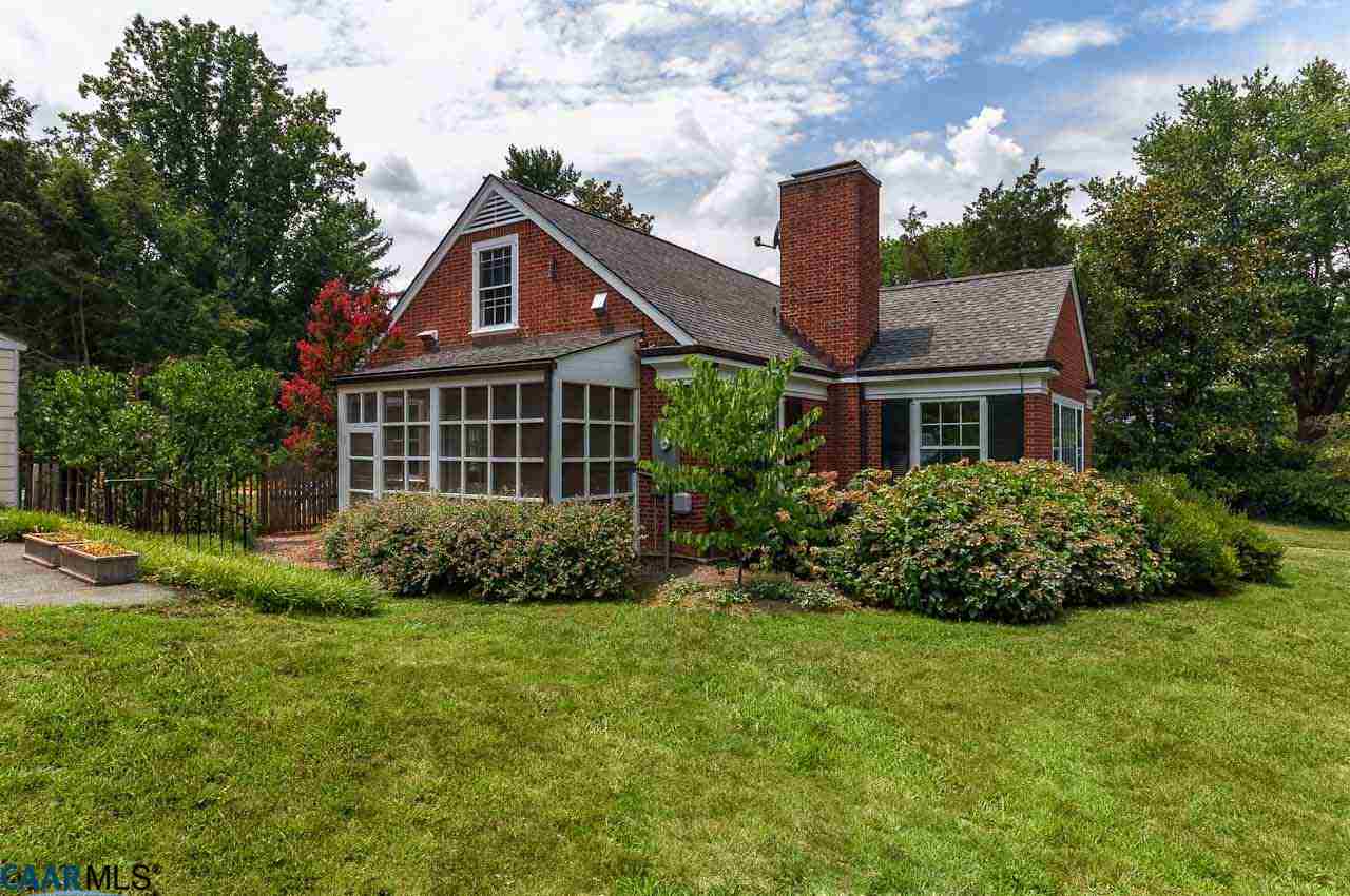 1834 Westview Road Charlottesville, VA 22903 - Photo 8 of 30 Gallery Image 8