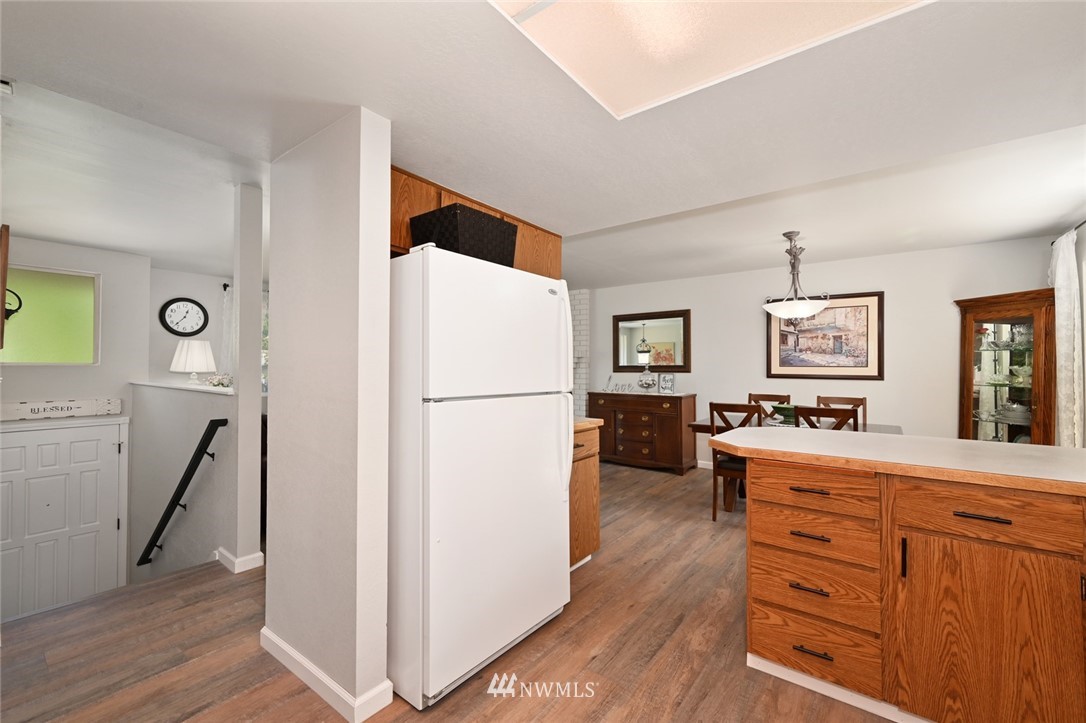 2516 172nd Place Southeast Bothell, WA 98012 - Photo 11 of 38 Gallery Image 11