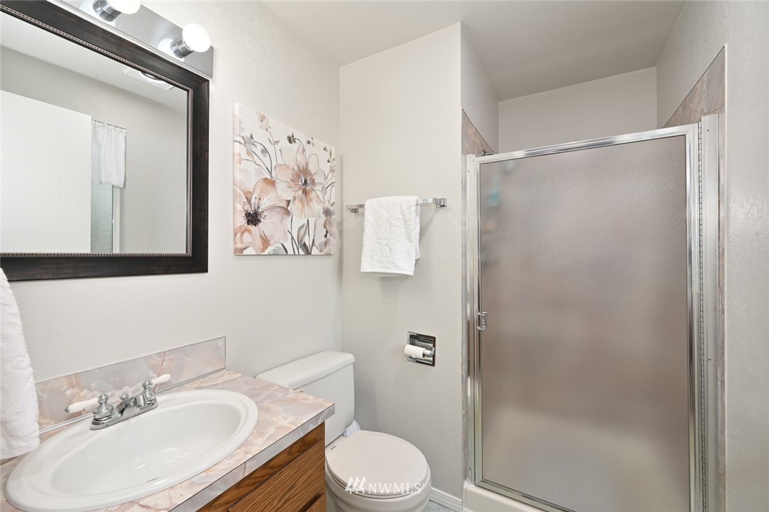 2516 172nd Place Southeast Bothell, WA 98012 - Photo 14 of 38 Gallery Image 14