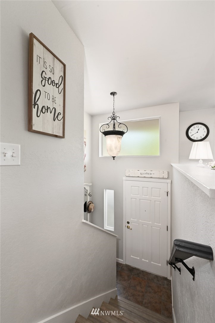 2516 172nd Place Southeast Bothell, WA 98012 - Photo 3 of 38 Gallery Image 3