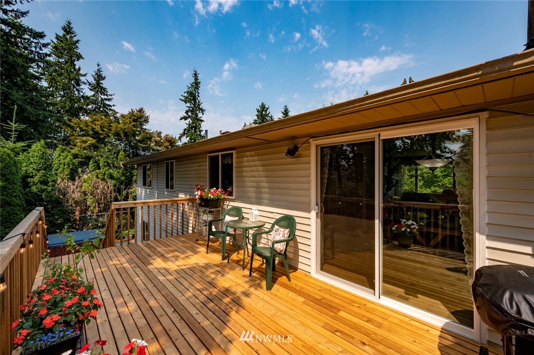 2516 172nd Place Southeast Bothell, WA 98012 - Photo 30 of 38 Gallery Image 30