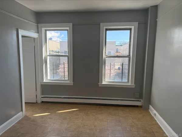 $3,100 | 731 Calhoun Avenue | Throgs Neck