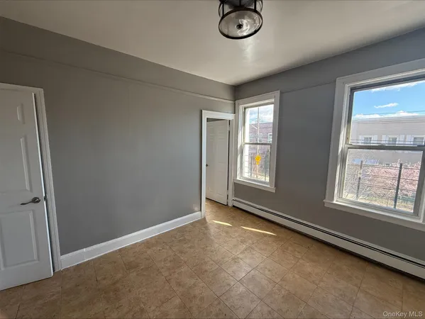 $3,100 | 731 Calhoun Avenue | Throgs Neck