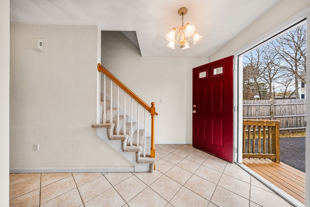 12 Horton Lane Billerica, MA 01821 - Photo 2 of 21 a view of entryway
