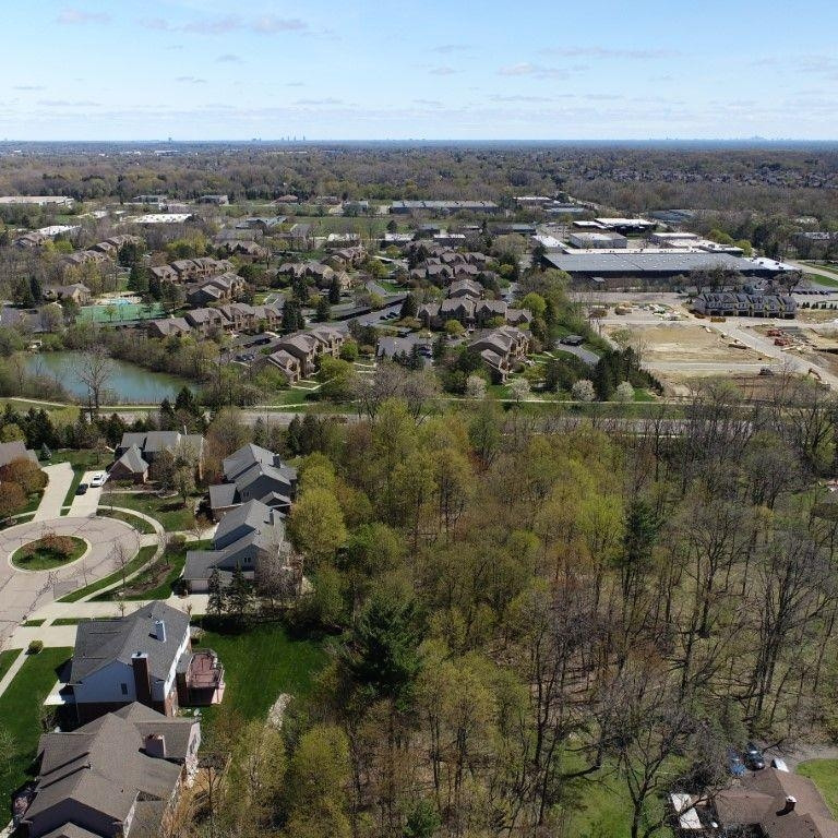 23005 Novi Road Novi, MI 48375 - Photo 8 of 33 Photo 9