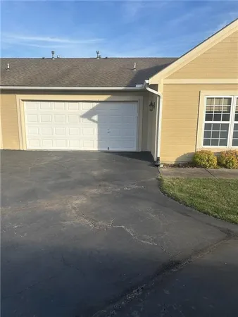 $368,500 | 1928 West 139th Street, Leawood, KS 66224