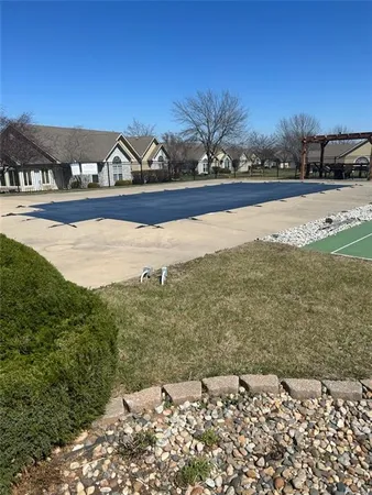 $368,500 | 1928 West 139th Street, Leawood, KS 66224