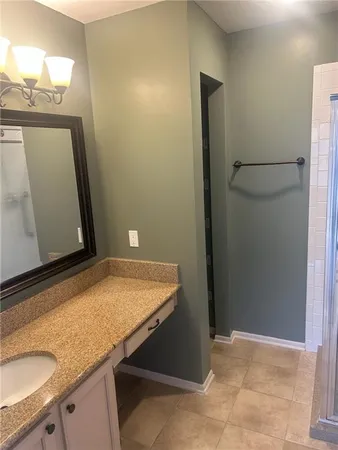 $368,500 | 1928 West 139th Street, Leawood, KS 66224