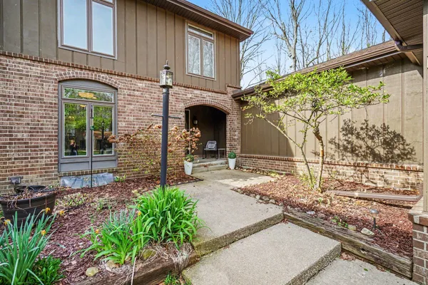 $309,900 | 3603 Woodcliff Drive, Kalamazoo, MI 49008