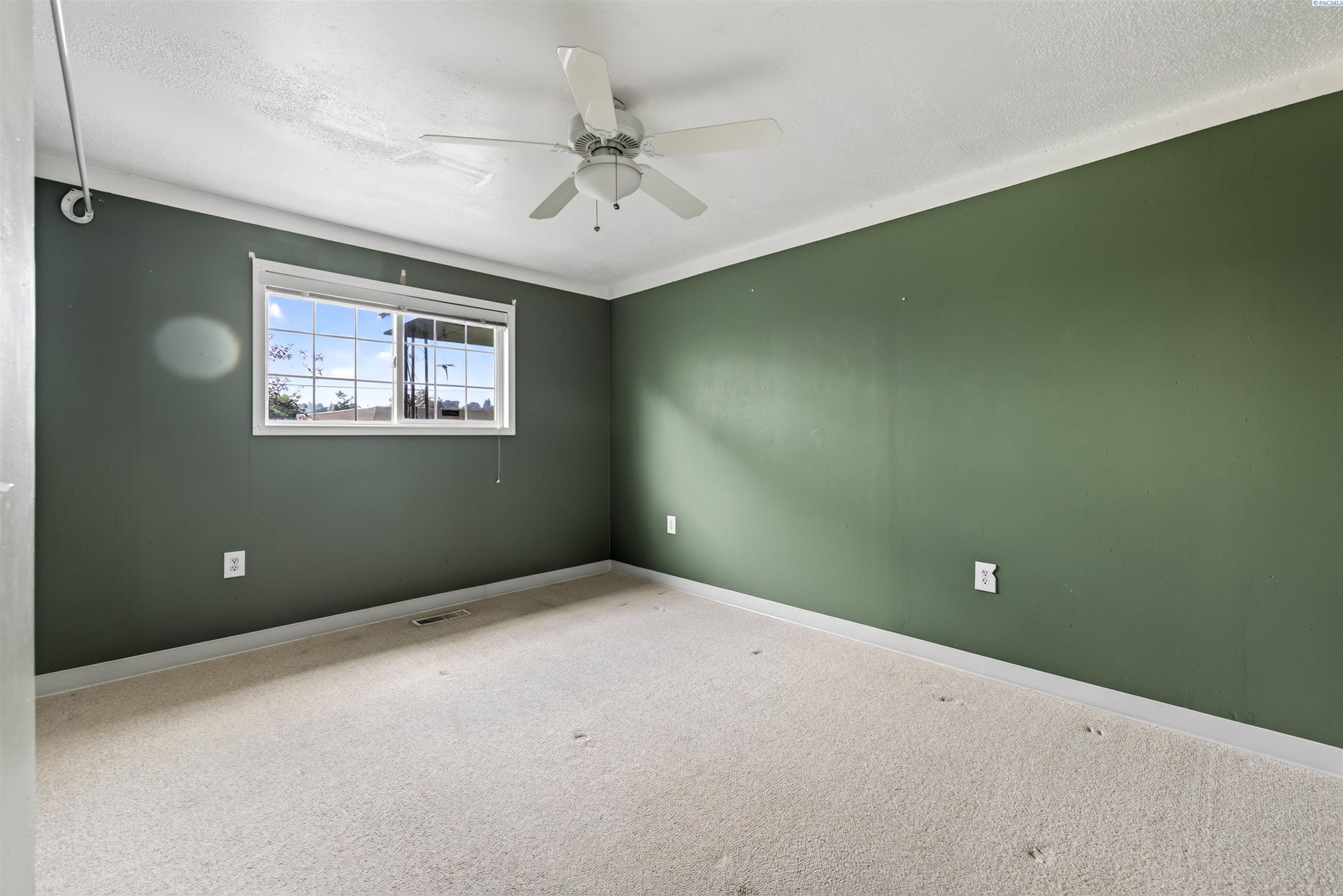 1220 Saul Road Sunnyside, WA 98944 - Photo 15 of 37 Gallery Image 15