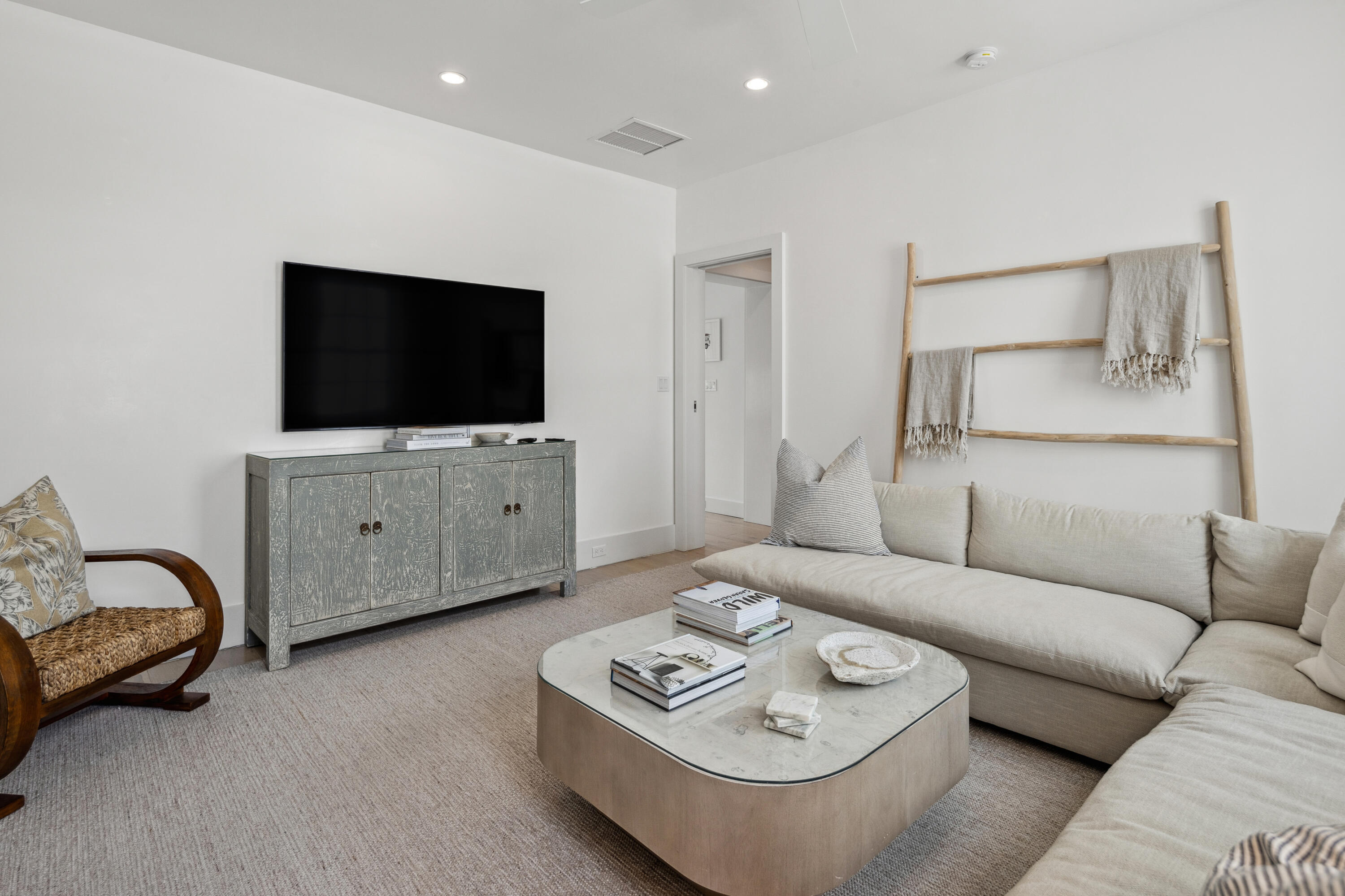 40 Silver Sea Ct Inlet Beach, Unit AA4 Inlet Beach, FL 32461 - Photo 29 of 56 a living room with furniture and a flat screen tv