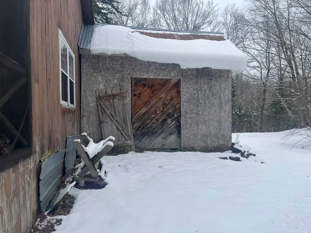 $125,999 | 2872 Balance Rock Road, Westfield, VT 05874