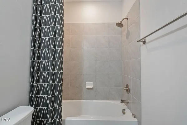 $2,550 | 2075 Eva Pearl Drive, Apex, NC 27502