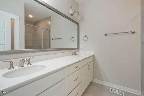 $2,550 | 2075 Eva Pearl Drive, Apex, NC 27502