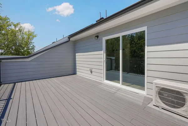 $2,550 | 2075 Eva Pearl Drive, Apex, NC 27502