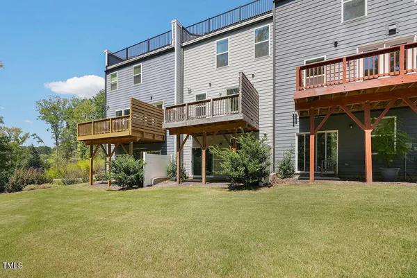 $2,550 | 2075 Eva Pearl Drive, Apex, NC 27502