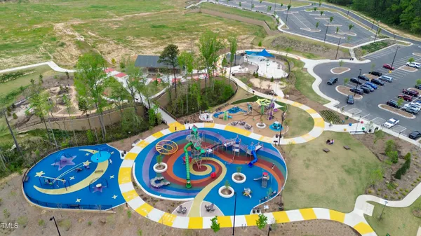 $2,550 | 2075 Eva Pearl Drive, Apex, NC 27502