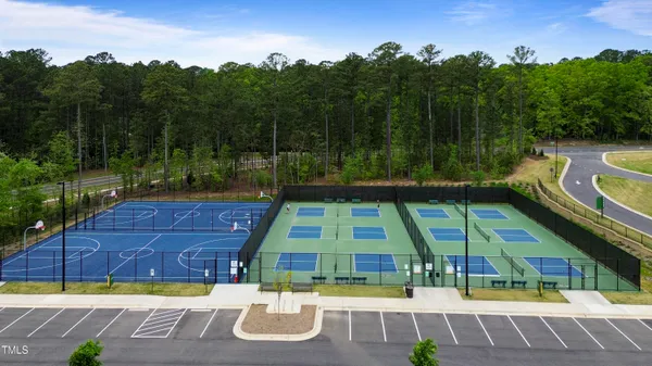 $2,550 | 2075 Eva Pearl Drive, Apex, NC 27502