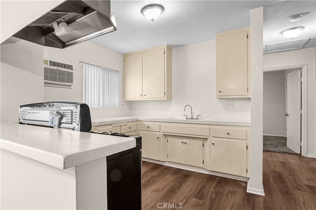 144-150 East Baseline Road San Dimas, CA 91773 - Photo 3 of 9 Gallery Image 3