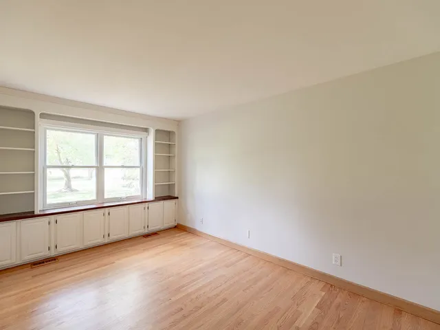 $684,900 | 441 Country Lane, Crystal Lake, IL 60012