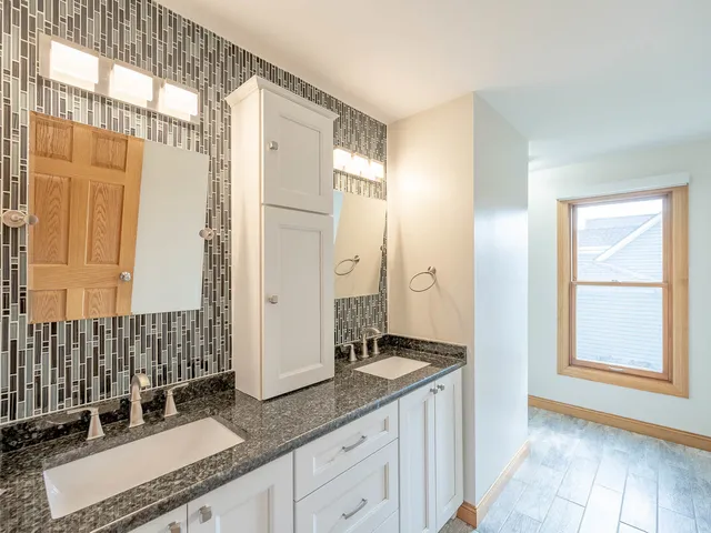 $684,900 | 441 Country Lane, Crystal Lake, IL 60012