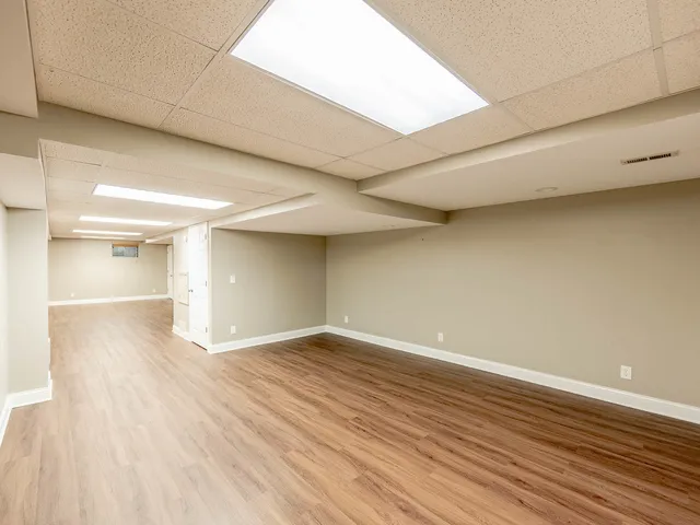 $684,900 | 441 Country Lane, Crystal Lake, IL 60012