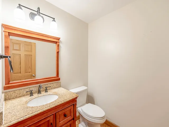 $684,900 | 441 Country Lane, Crystal Lake, IL 60012