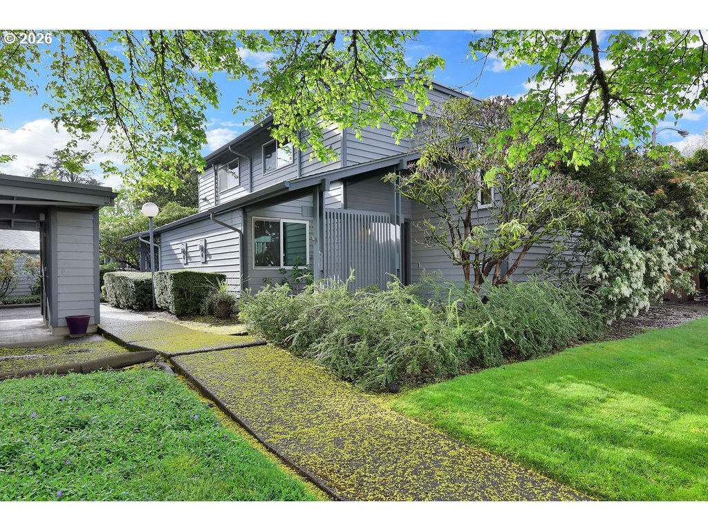 2700 Harlow Road Eugene, OR 97401 - Photo 1 of 35
