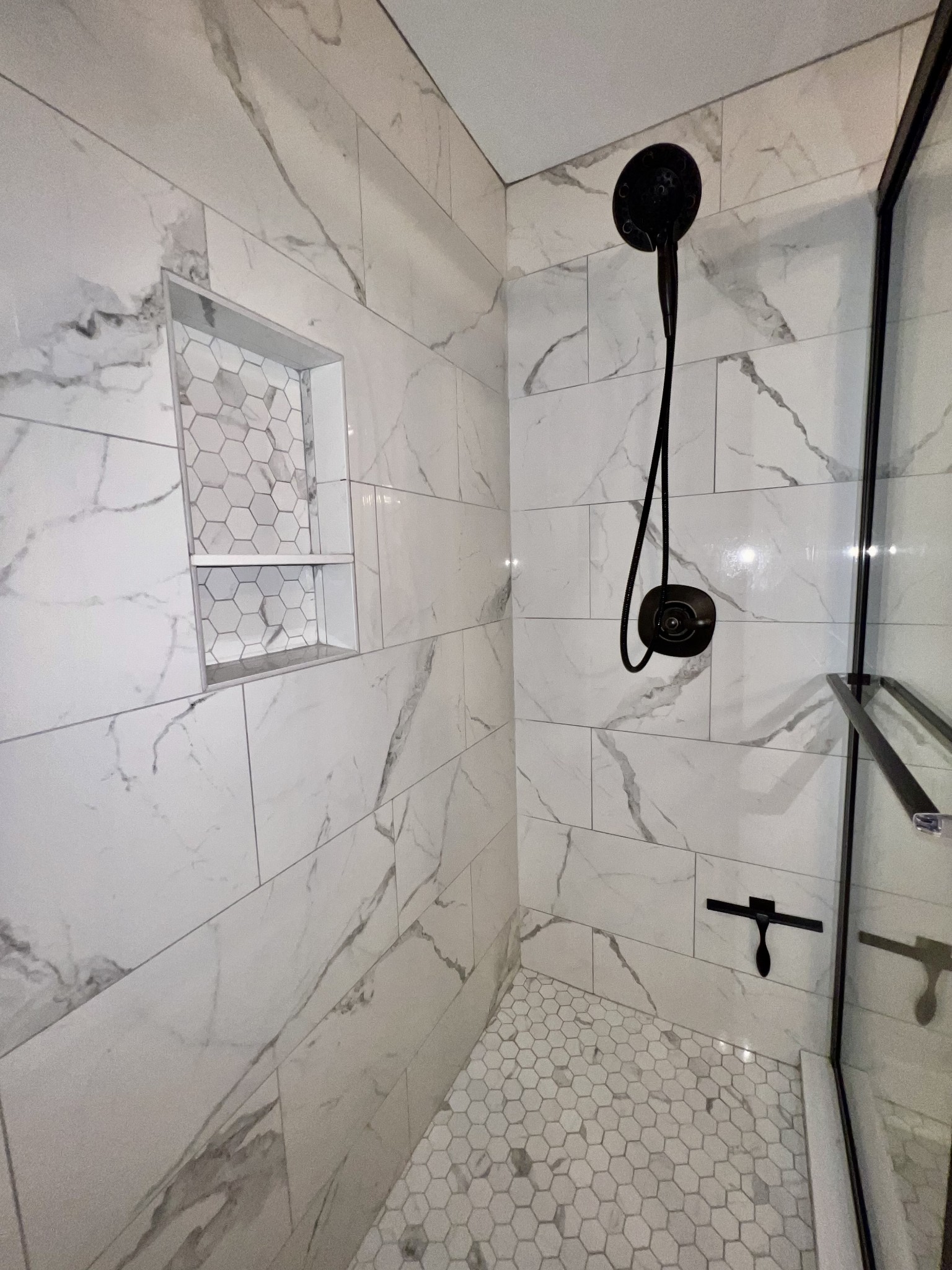 114 Barber Road Unionville, TN 37180 - Photo 17 of 36 a bathroom with a shower