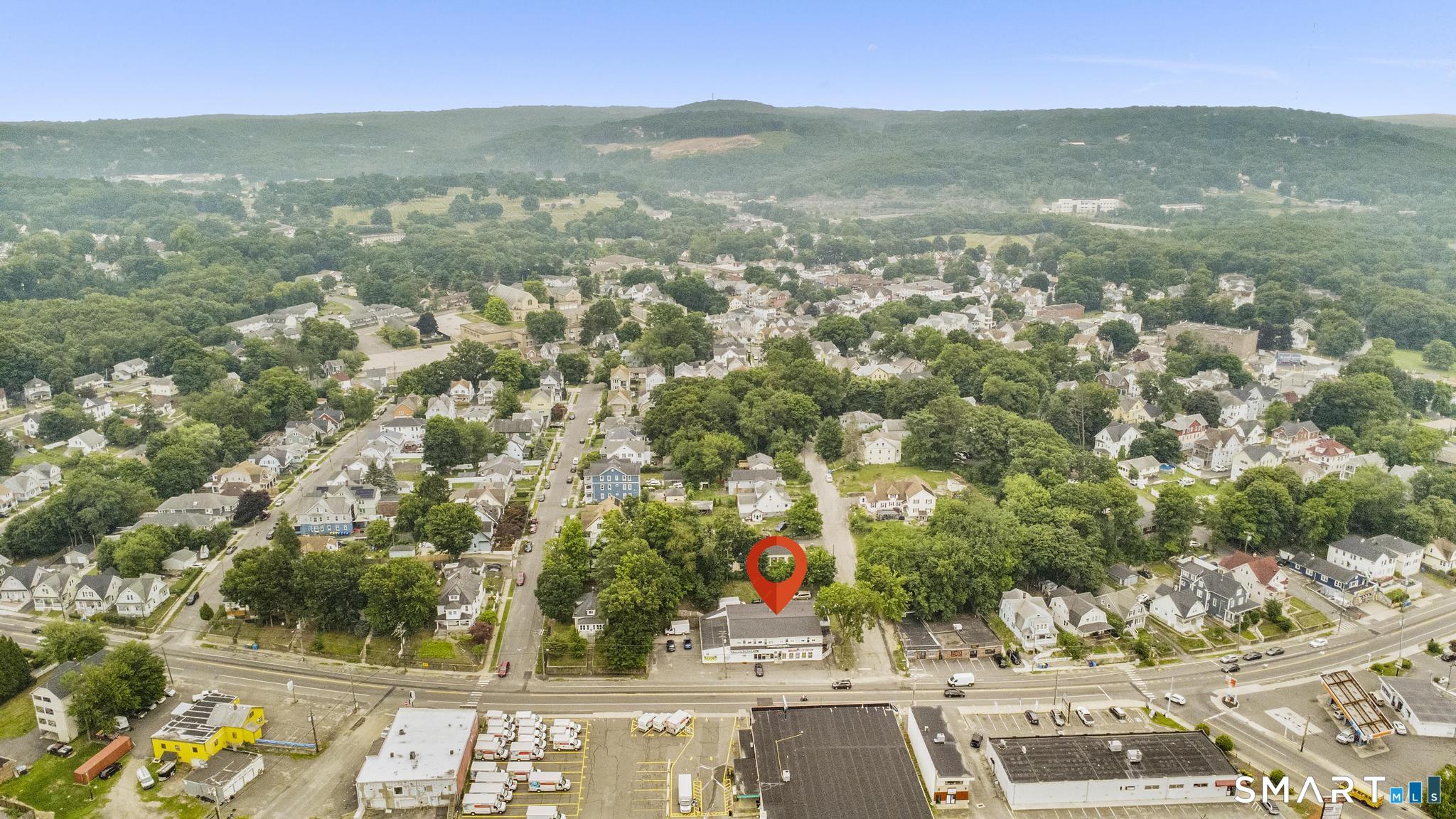 170 Meriden Road Waterbury, CT 06705 - Photo 25 of 26
