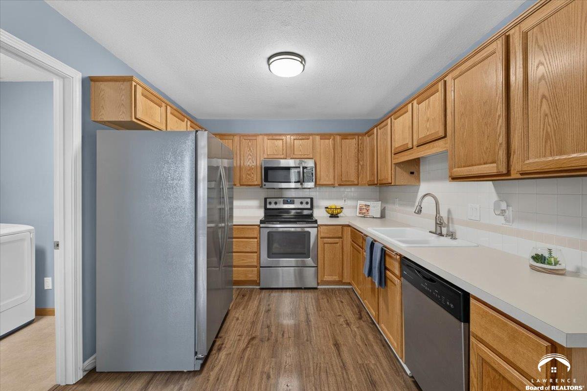 4714 Harvard Road Lawrence, KS 66049 - Photo 9 of 41