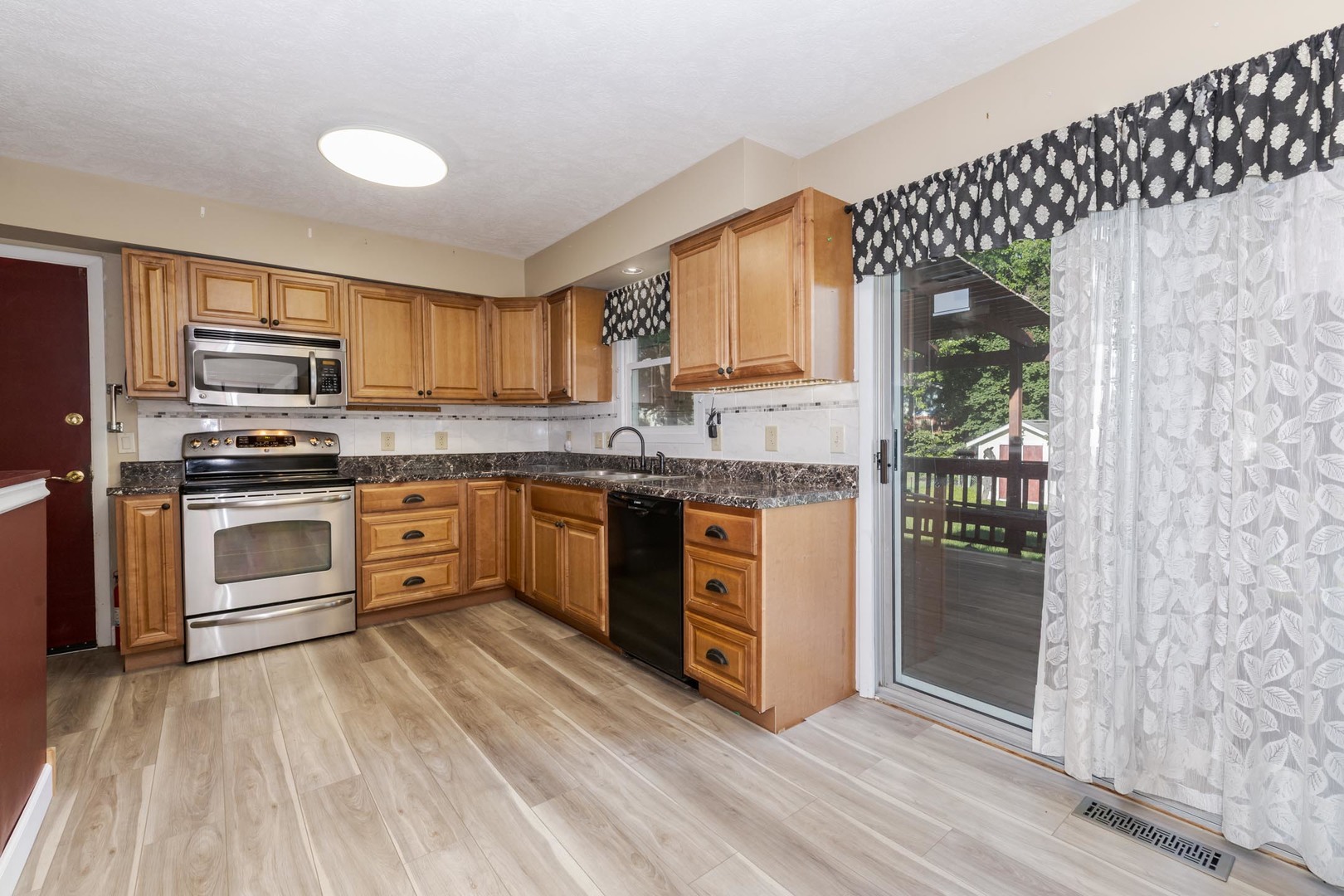 703 Lara Road Normal, IL 61761 - Photo 17 of 47